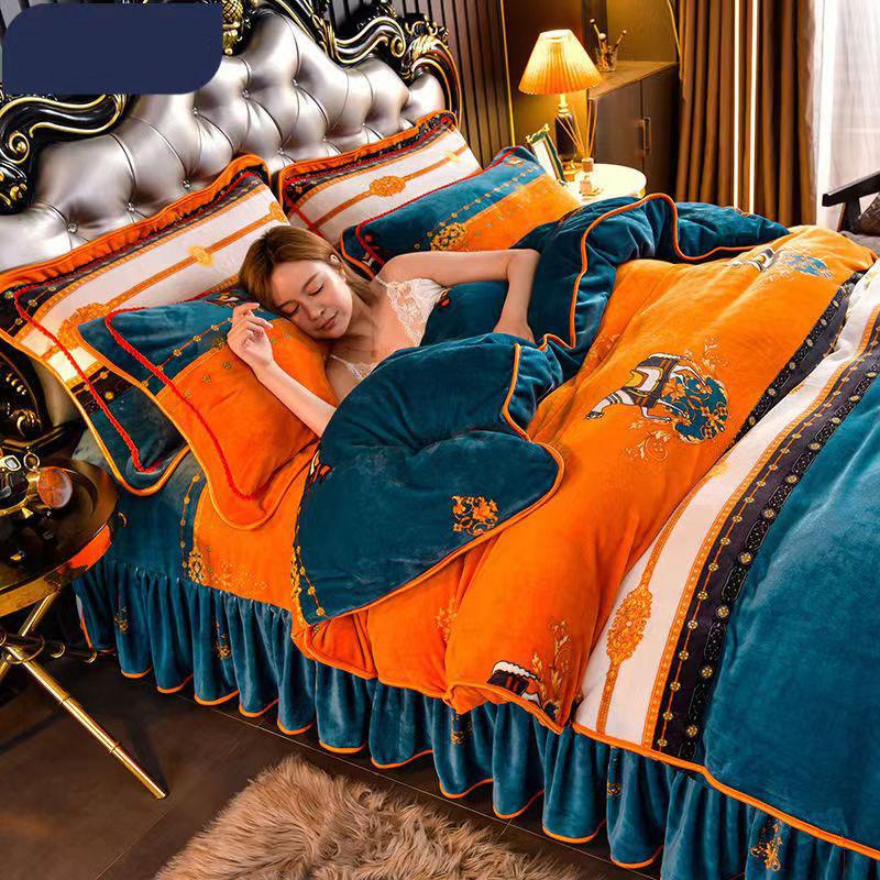 Размер King Size/Queen Size/Twin Size Зимняя молочная флисовая юбка-кровать Пододеяльник Наволочка Комплект из четырех предметов Утолщенное теплое простое постельное белье Высокое качество