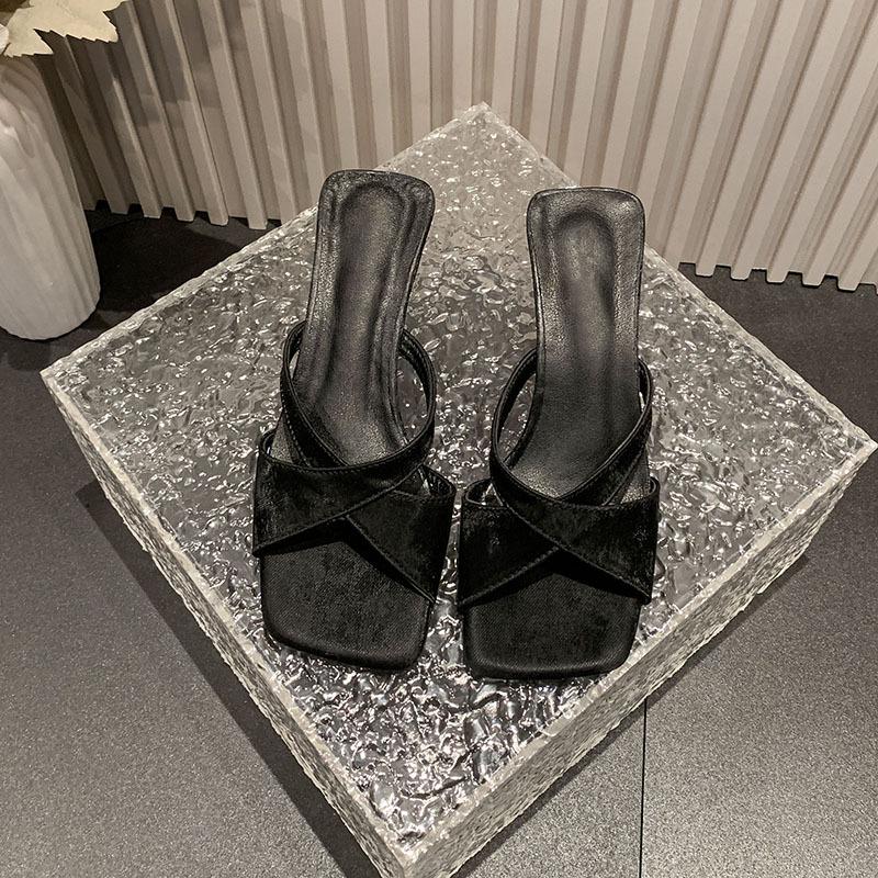 Cool Slippers Summer Temperament Open-toed High Heels High-end New 2025 Women's Shoes Fairy Explosion Slope Heel Niche Style