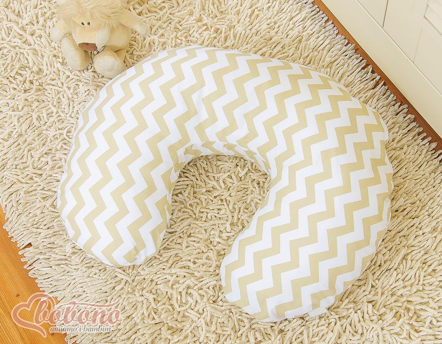 Bean-shaped nursing pillow, removable - beige chevron