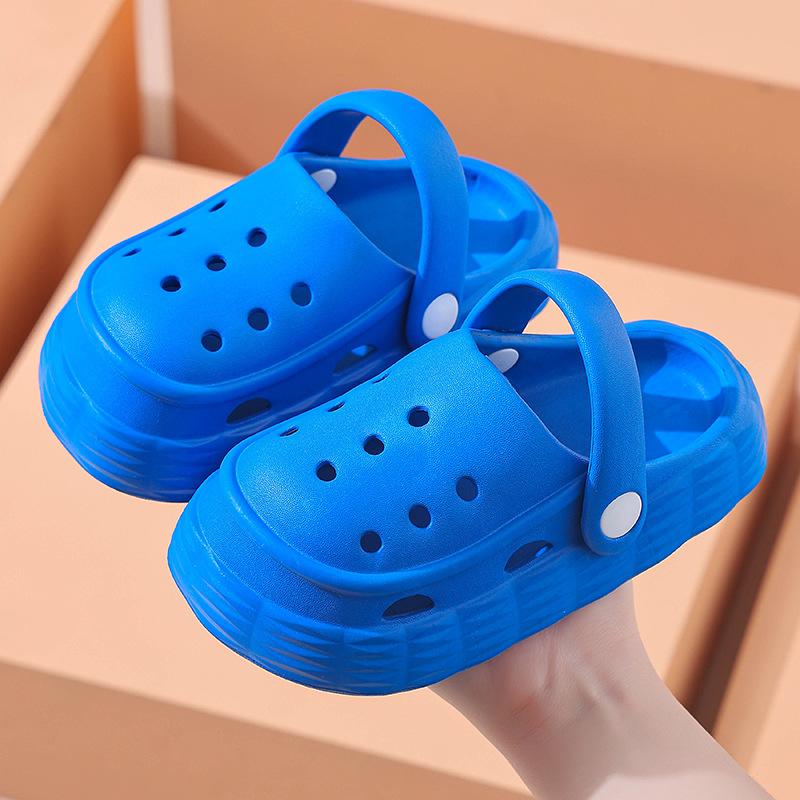 Girls Sandals Lightweight Outer Wear Women's Treasure Slippers Children's Hole Shoes Summer Baby Cool Slippers Girls Beach Shoes Tide