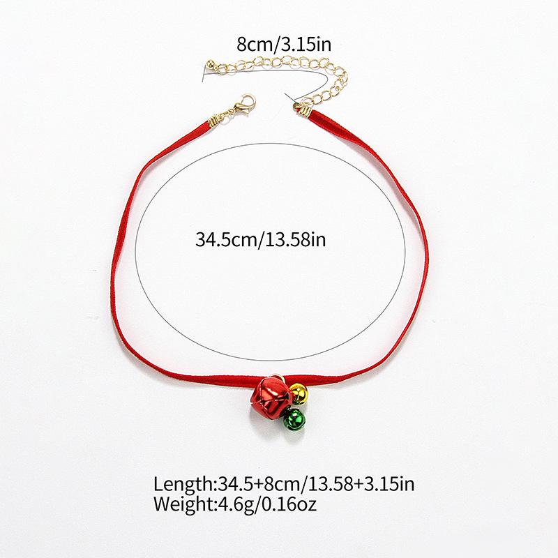 Классическое праздничное колье-чокер: Красная бархатная лента с красными, желтыми, зелеными колокольчиками