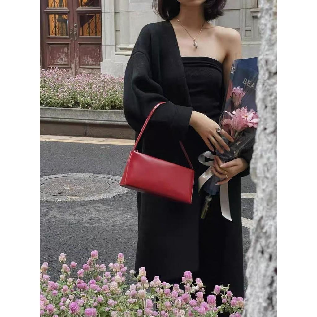 Ielgy High-End Baguette Underarm Bag Niche Design Shoulder Messenger Bag Simple Fashion Red Wedding Bag