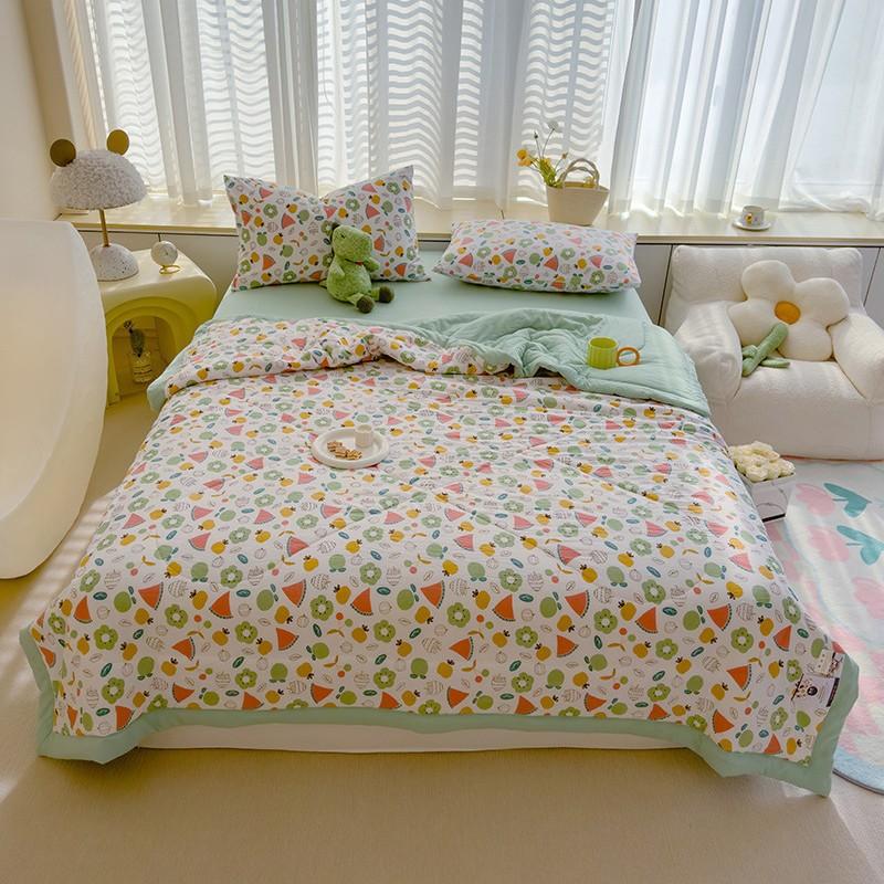 Ультрамягкое летнее охлаждающее одеяло — легкое, дышащее и приятное для кожи с тисненым цветочным принтом для всех сезонов — идеально для спальни