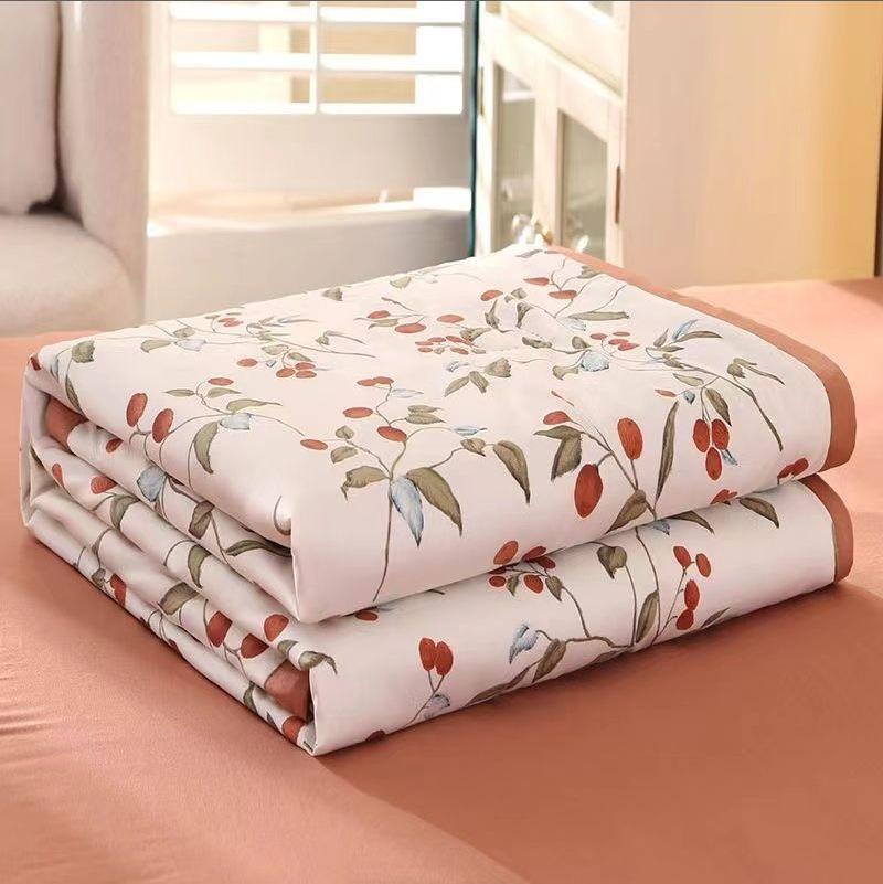 Skin-Friendly Cotton Quilt: Double-Sided, Washable Summer & Autumn Blanket