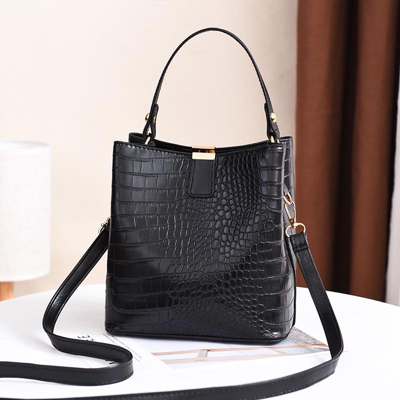 Crocodile Print Shoulder Bag for Women Vintage Luxury PU Leather Handbag Large Capacity Shoulder Bag Advanced Crossbody Bag for Women