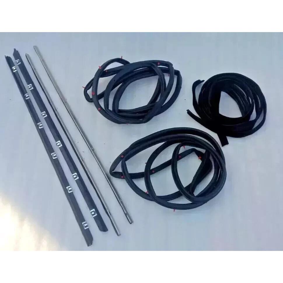 SUZUKI SAMURAI 80'-95' DOOR & GLASS SEAL KIT / DRIVER & PASSENGER SIDE |Fit For