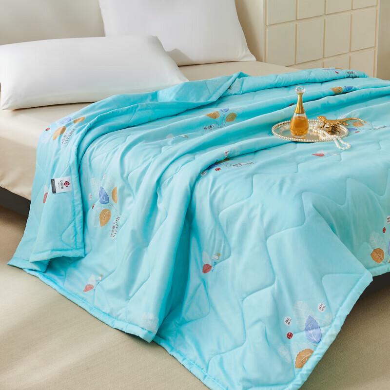 Grace Blue Leaf Pattern Summer Quilt