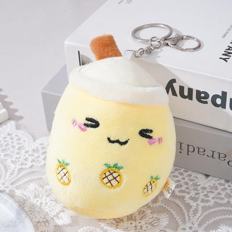 Плюшевый брелок в виде куклы с фруктовым бабл-ти в подарок