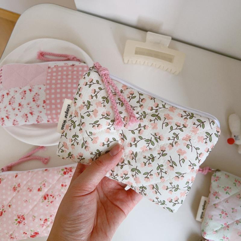 Милый розовый стиль макияж помада чехол для AirPods цветочная стеганая косметичка женская милая мини помада косметичка для периода