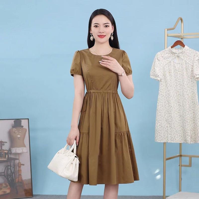 Женское платье Корейская версия плиссированного платья для женщин, свободного покроя и с приталенной талией, с короткими рукавами