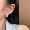 Серьги-гвоздики с кружевным краем и инкрустацией сверкающими бриллиантами, женские, нишевый дизайн, в атмосфере, ретро серьги-гвоздики