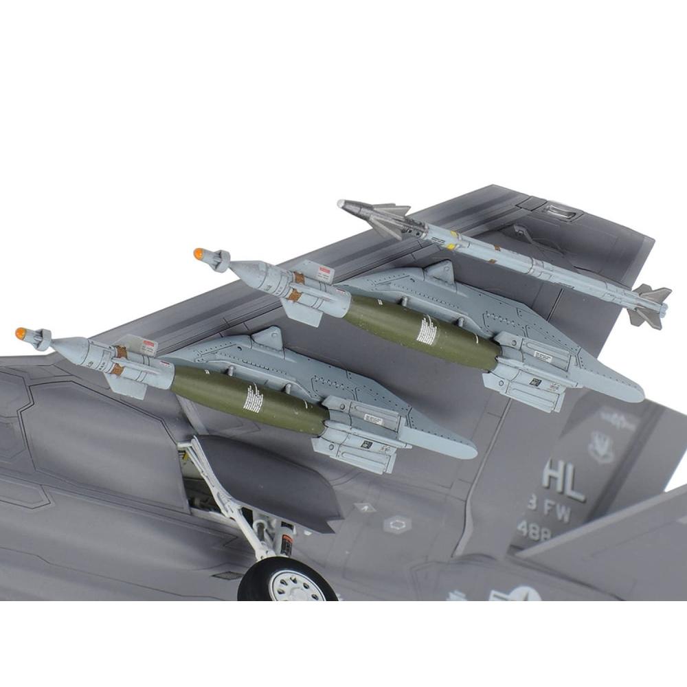 Tamiya 172 Warbird Collection Series № 92 Lockheed Martin F-35A Lightning II Пластиковая модель 60792