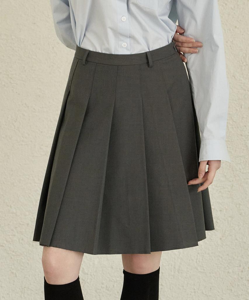 Armour Secret Pleated Skirt