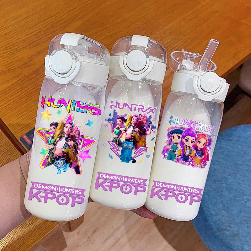 400 мл-600 мл Анимационный фильм K-Pop: Охотники на демонов HUNTR/X Пластиковая бутылка для воды большой емкости Бутылка-фляга Бутылка для питья Подарки