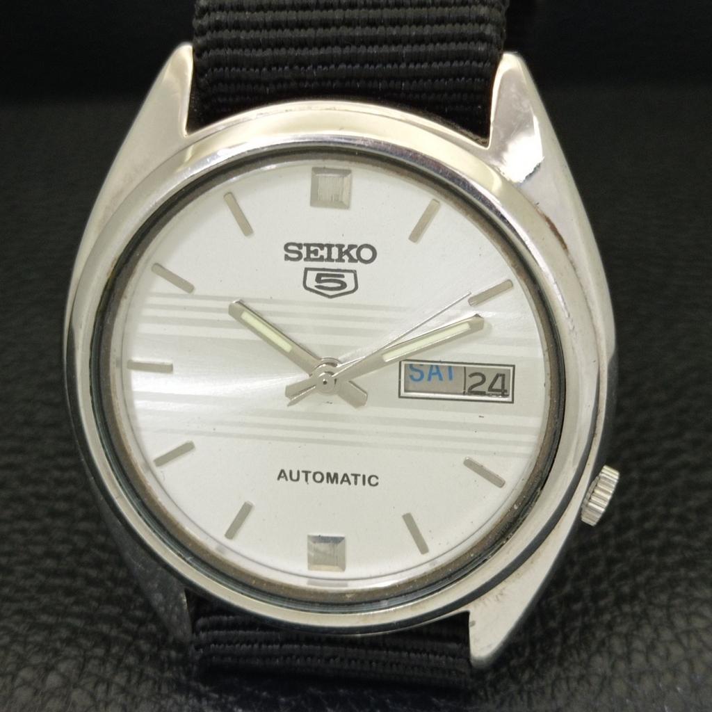 AUTOMATIC 7009A VINTAGE SEIKO 5 JAPAN MENS SILVER COLOR DIAL WATCH A701551-5 R206b-a701551