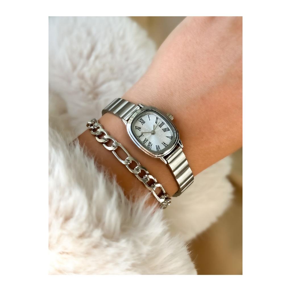 Brand Retro Model, Minimal Oval Case, Silver Color Bracelet, Roman Numeral Women's Watch Bracelet