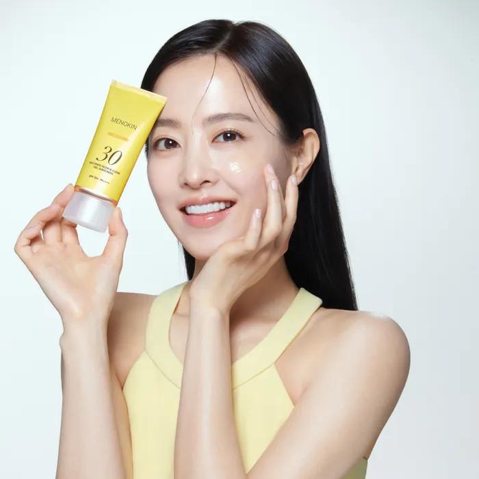 Menokin 30 Second Glow & Clear Gel Солнцезащитный крем Сияющий 50 мл SPF50+ PA++++