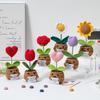Экологичный бонсай из пряжи ручной работы: Креативное миниатюрное вязаное растение для позитивных вибраций.