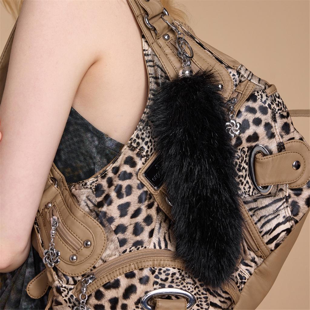 Стильный брелок с хвостом из искусственного меха, привлекательный плюшевый брелок-подвеска для молодых любителей моды