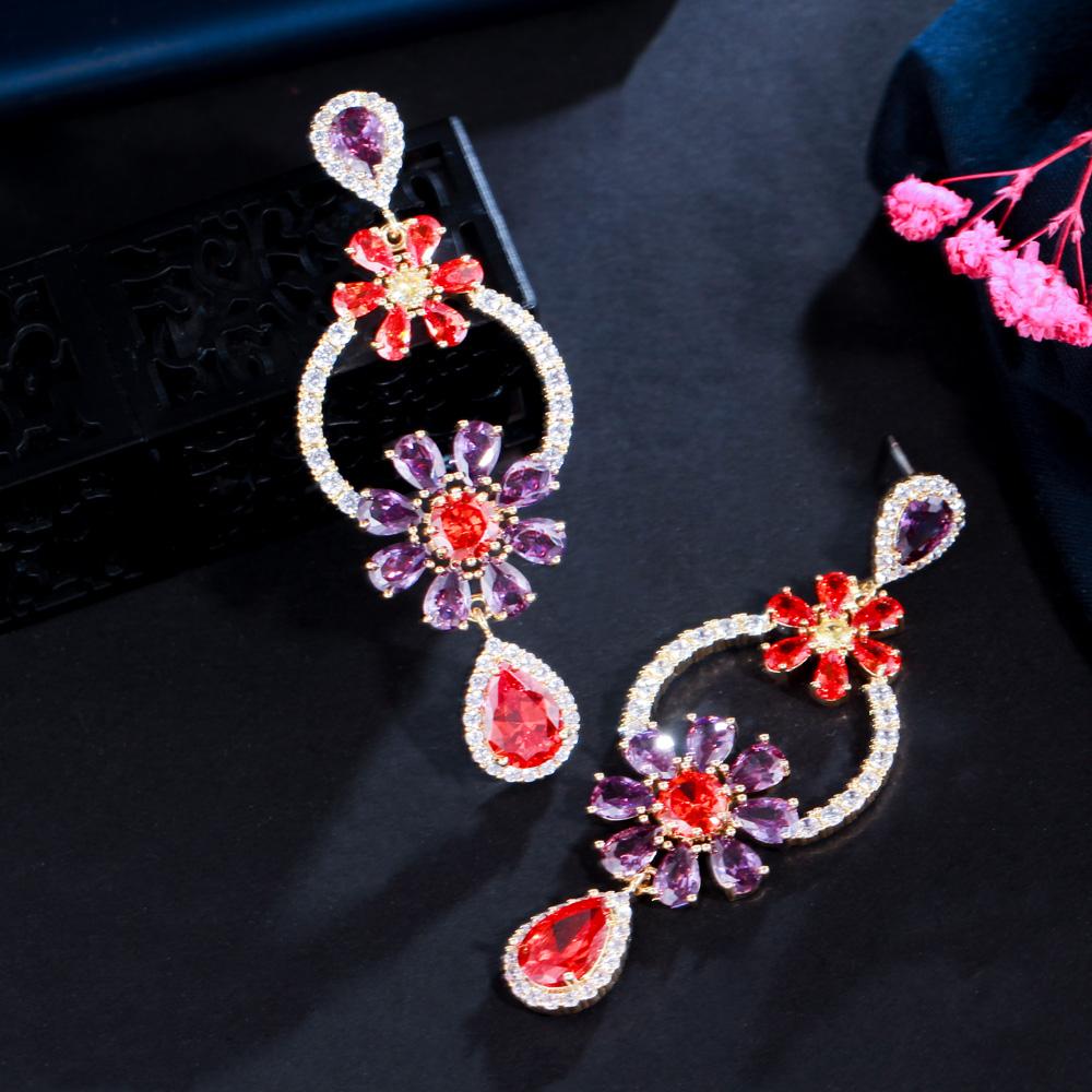 Ювелирные изделия CMM золотого цвета с кубическим цирконием и цветком серьги-капли