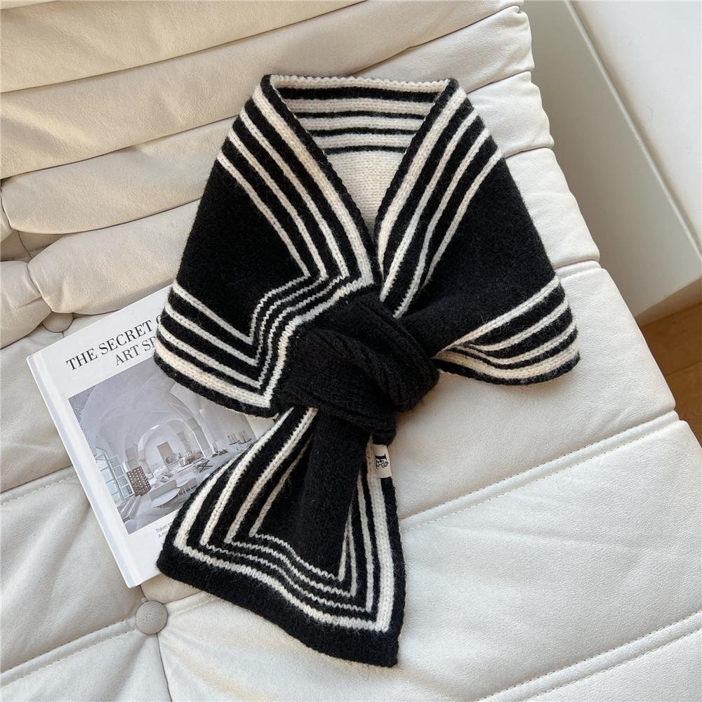 New Style Cross Shaped Small Scarf For Women In Spring Autumn Summer Fashionable Temperament Tied Bag Headband Decorative Scarf