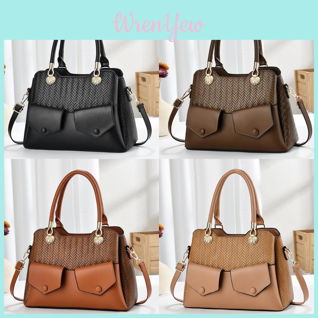 Trendy Womens Crossbody Bag With Soft Structure And Inner Zipper Pocket