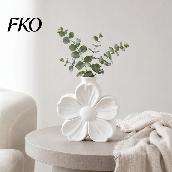 Artistic Decorative Ornament 3D Printed Minimalist Flower Vase, Matte Frosted Vase for Fresh Modern Home Table Decor or Dried Stems,