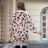 2024 Осень Зима Вязаные Леопардовые Свитера Женские Корейские Кардиганы С V-образным Вырезом Толстые Принты Пальто Свободные Пуговицы Верхняя Одежда Топы