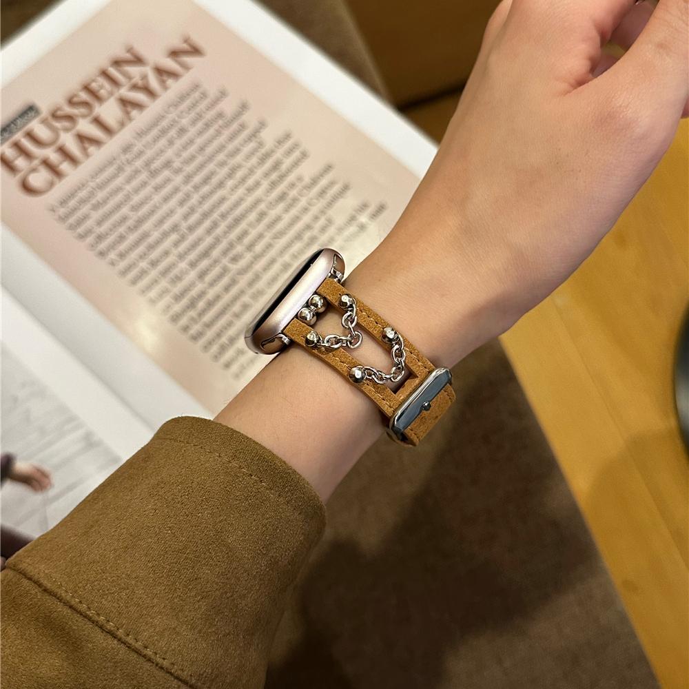 Модный замшевый кожаный ремешок в стиле панк для Apple Watch Series 9, 8, 7, 6, ремешок с пряжкой для Iwatch Ultra 2, 4, 5, 6se, браслет 41, 45 мм, 49 мм, 40, 44 мм, ремешок