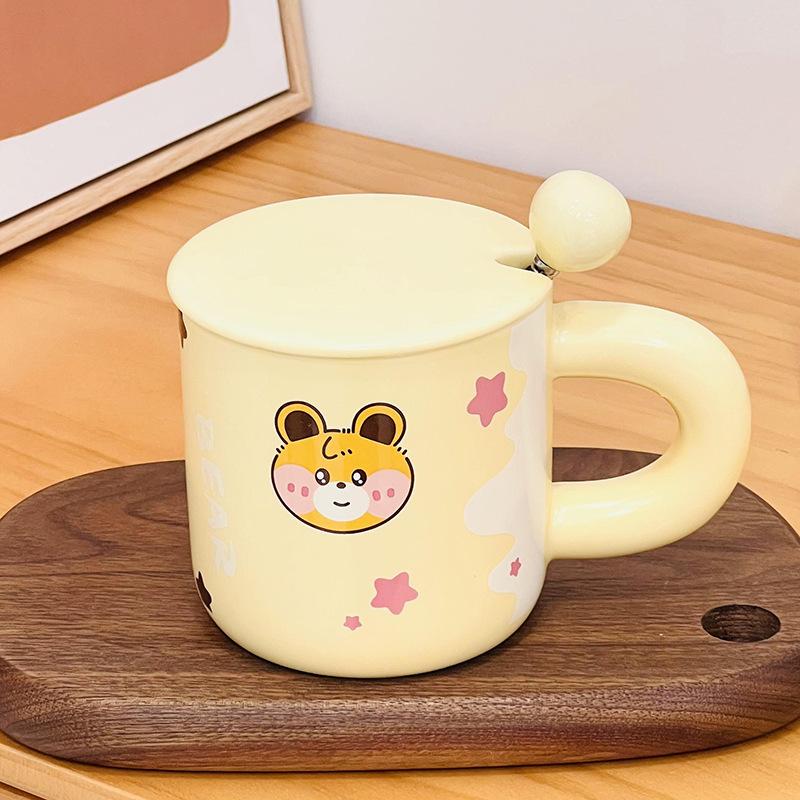 Милая чашка для воды с рисунком, новый продукт, креативная персонализированная керамическая кружка, домашний костюм для девочек с крышкой, чашка, маленький подарок