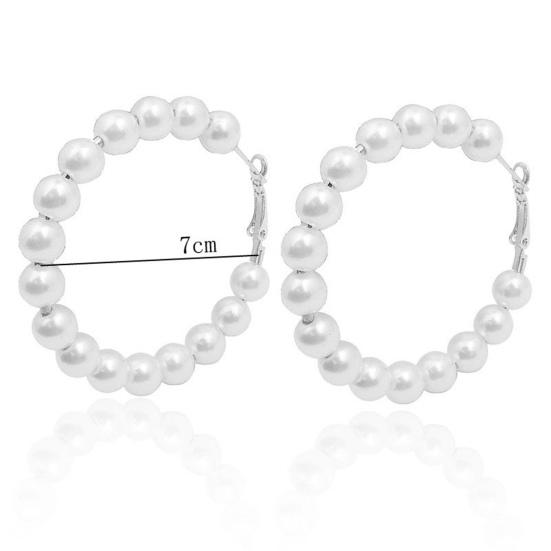 Пара серег Huggie из искусственного жемчуга круглой формы, преувеличенные однотонные антиаллергенные легкие серьги из нержавеющей стали для украшения ушей, ювелирные изделия