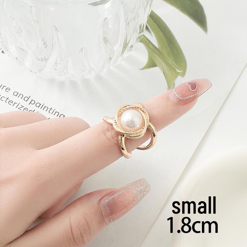 Elegant Pearl Scarf and Shawl Buckle: Dual-Purpose Fashion Accessory for Women