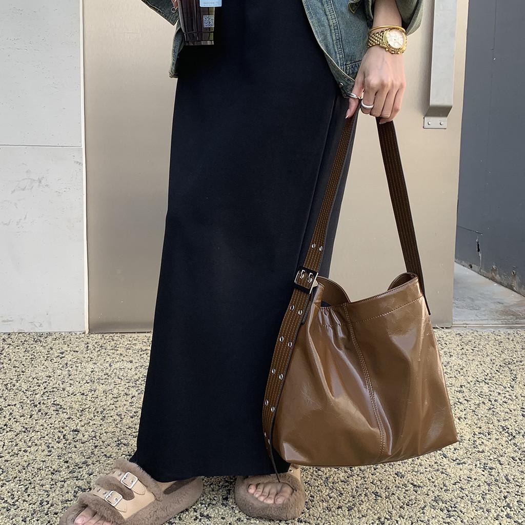 IELGY Женская сумка через плечо, большая сумка, простая ретро сумка большой вместимости с широким плечевым ремнем