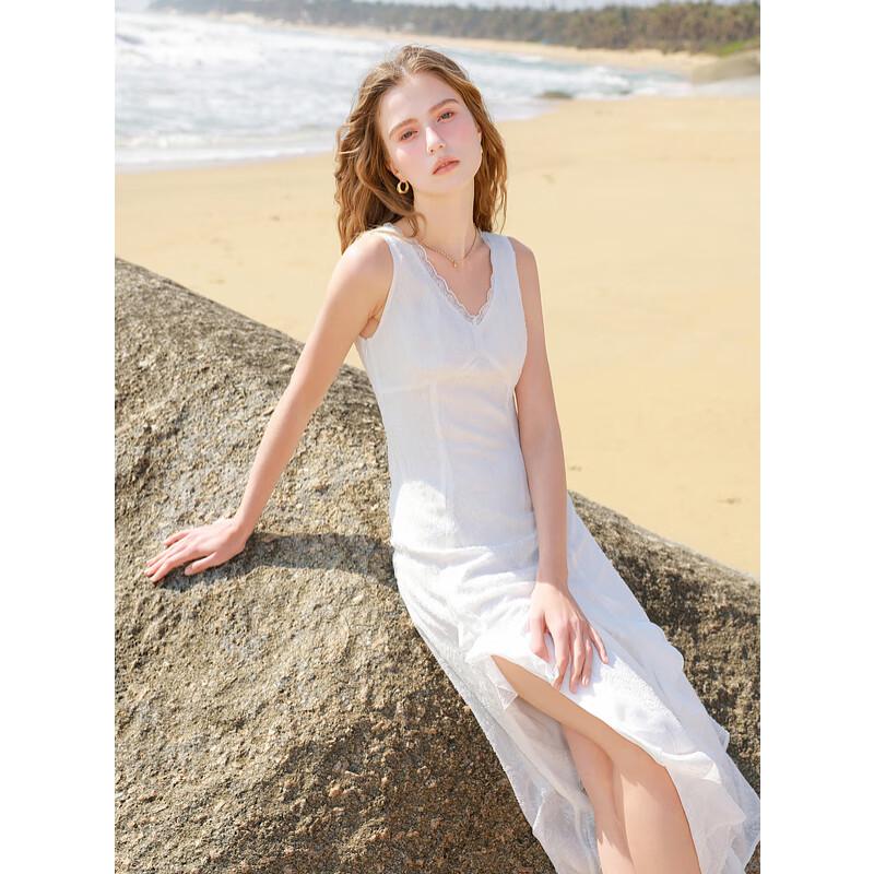 Женское весеннее платье 2025 года жемчужно-белое кружевное с V-образным вырезом, оборками и разрезом, длинное курортное