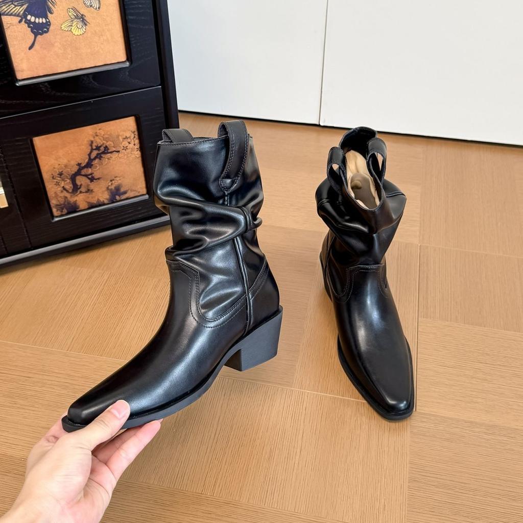 Large Size Short Boots, Wasteland Wind Rubbing, Pleated Piled Boots, New Retro Thick Heel Thigh Circumference Fat Mm Thick Leg Martin Boots