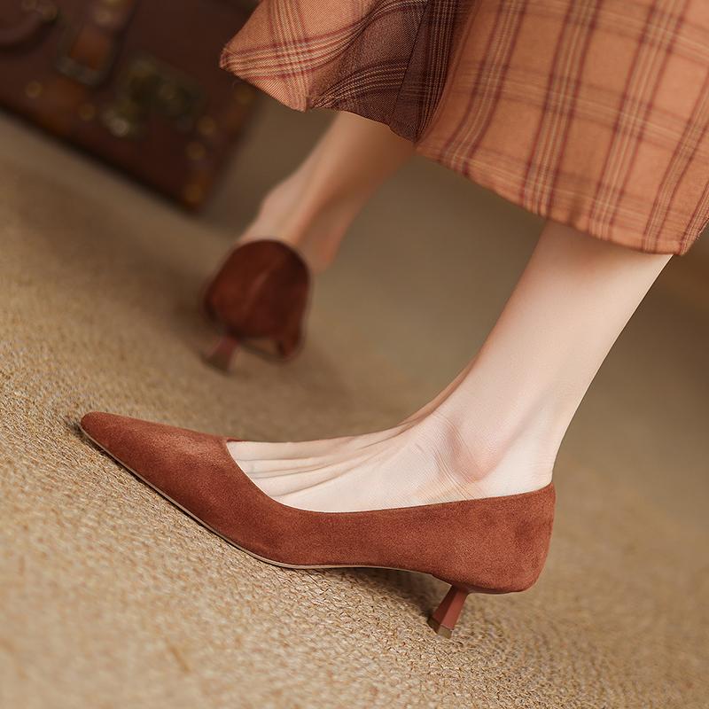Мода 2025 Новая весна Овчина Замша Женская обувь Острый носок Женские туфли-лодочки Обувь для женщин Средний каблук Модная лаконичная женская обувь Шпилька