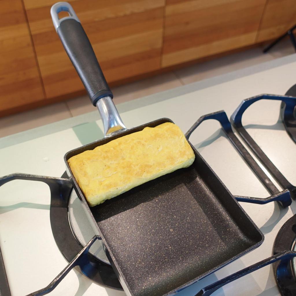 Алюминиевый тамагояки Hokuriku 13 x 18 см Легкий алюминий Совместимость с IH Сделано в Японии Глубина Легкий Удобная форма для приготовления различных блюд Прочный