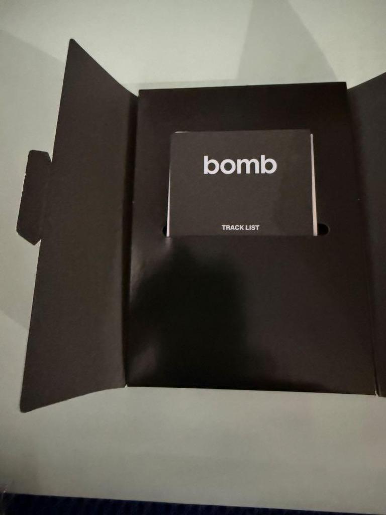 [USED] ILLIT BOMB WEVERSE Edition Opened Minju Complete 2