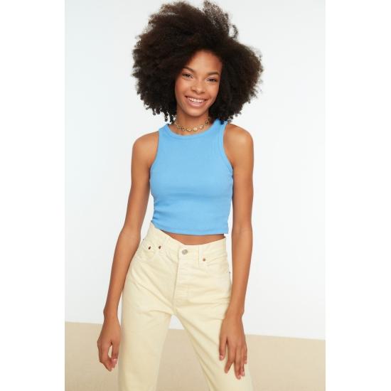 Гибкая трикотажная майка в рубчик с вырезом на шее Super Crop Halter