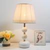 Прикроватная настольная лампа для спальни. Простой современный теплый свет в европейском стиле. Роскошный декоративный ночник.