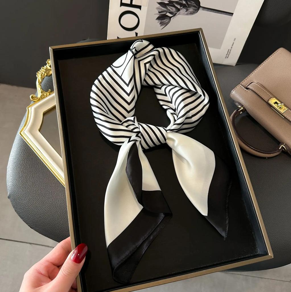 Luxury Design Chain Print Square Silk Scarf Lady Thin Neck Scarves Fashion Summer Sunscreen Headscarf For Women Bandana 70x70cm