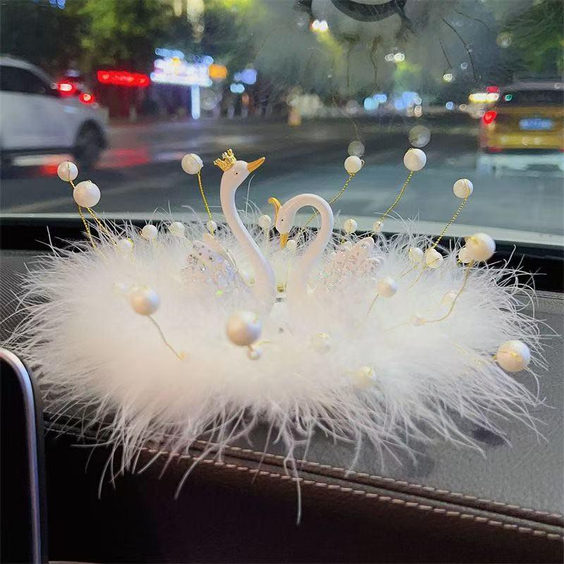 Богиня Лебедь Пара Автомобильных Украшений: Милые фигурки для украшения центральной консоли и столешницы