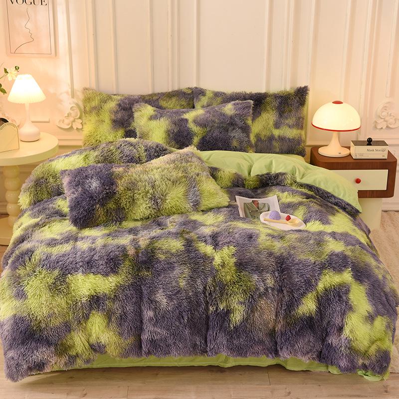 "Mink Velvet Plush Winter Bed Set: Four-Piece Solid Color Quilt Cover"