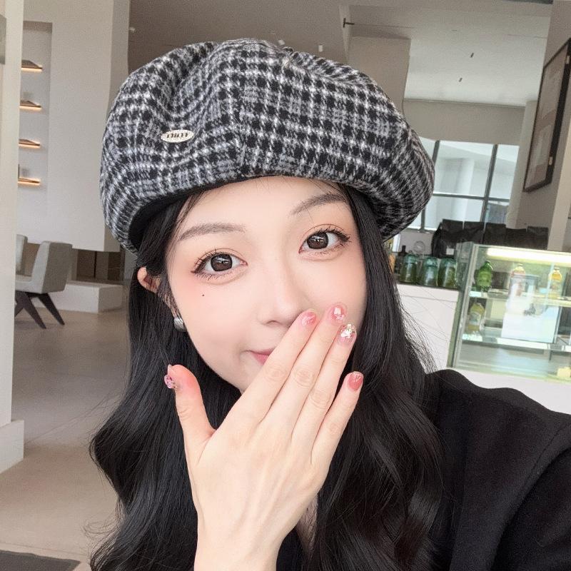 Ретро Клетчатый Берет Женский Весенне-Осенний Литературный Британский Стиль Шляпа Художника с Большим Обхватом Головы и Маленьким Лицом и Универсальный Художник