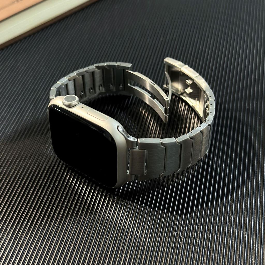 Для ремешков Apple Watch: 1-11 поколений / Ultra3 / SE3 ремешки из нержавеющей стали Star-Track с боковым креплением