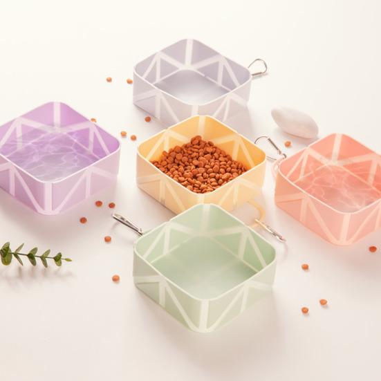 Силиконовая складная миска для домашних животных, портативная кормушка для собак 500 мл, нескользящая квадратная миска для кормления с карабином, многофункциональная дорожная миска для собак