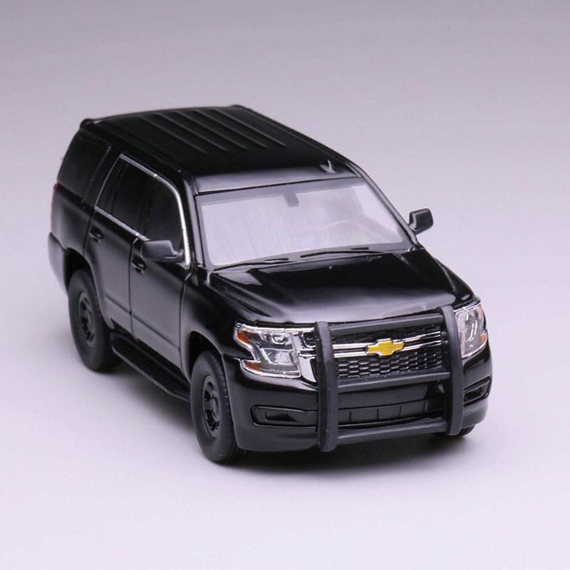 596 1:64 Chevrolet Tahoe PPV Скрытая Полицейская Версия Модель Внедорожника из Сплава В Наличии Коллекционная Игрушка Полицейская Машина и Машина Экстренных Служб