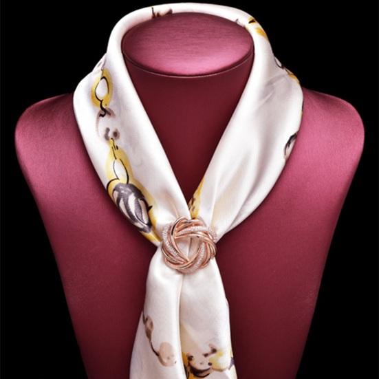 Elegant Luxury Scarf Ring Clip Round Shining Rhinestones Inlaid Side Waist Tightener Clip Clothing Wrap Holder Circle Clip Belt Buckle