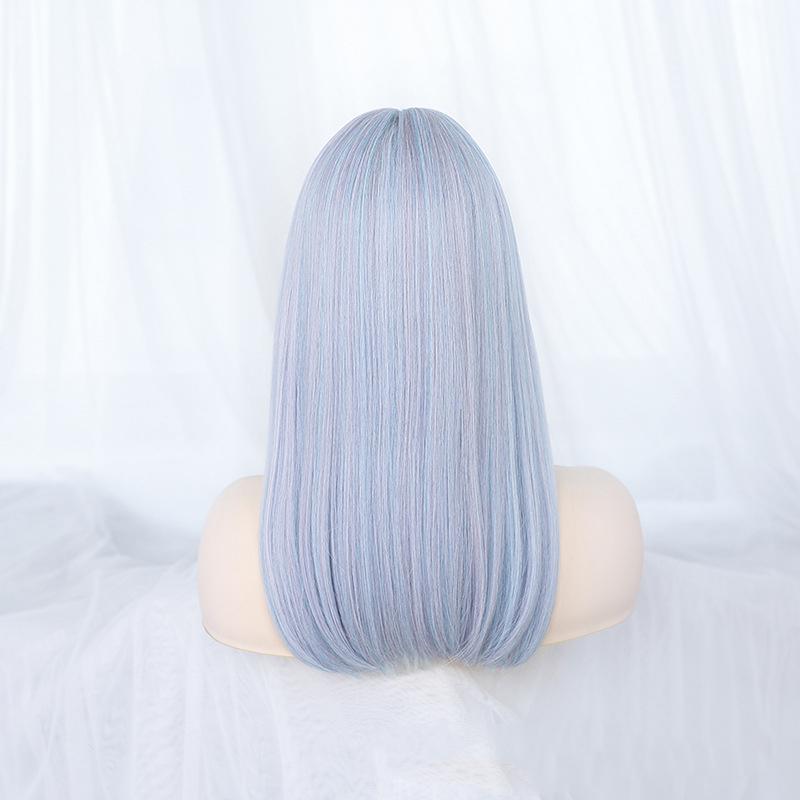 Bybrana У женщин часто прямые волосы с челкой, небесно-голубые длинные волосы и синтетические волосы.