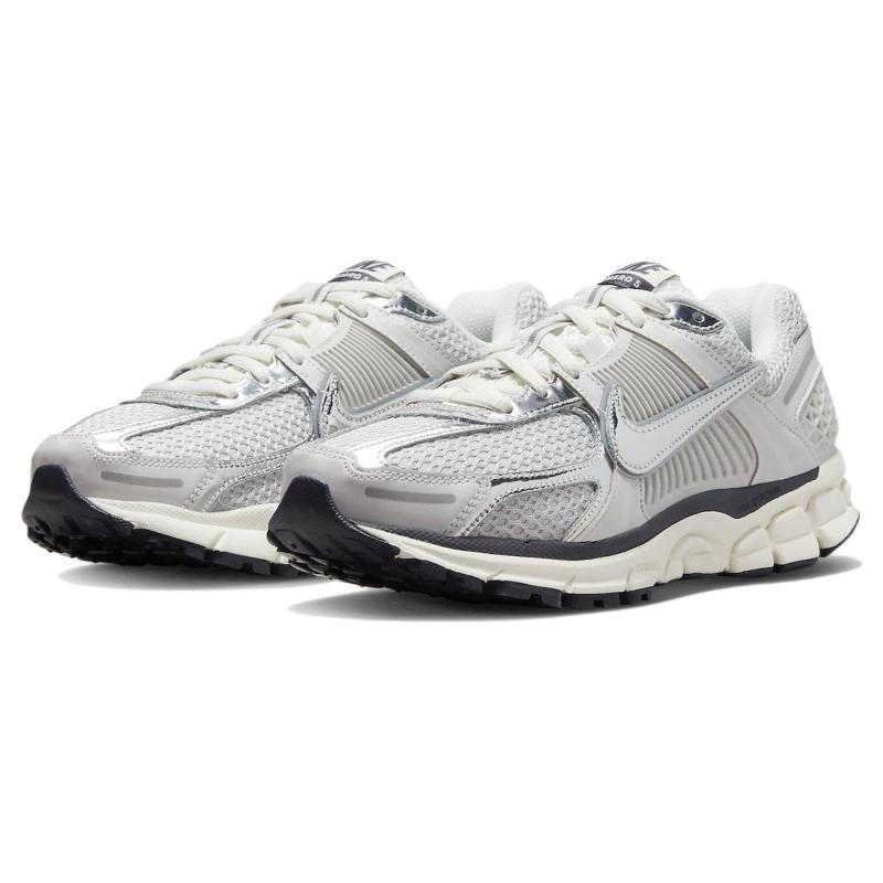Nike Женские кроссовки Air Zoom Vomero 5 'Photon Dust Metallic Silver' FD0884-025